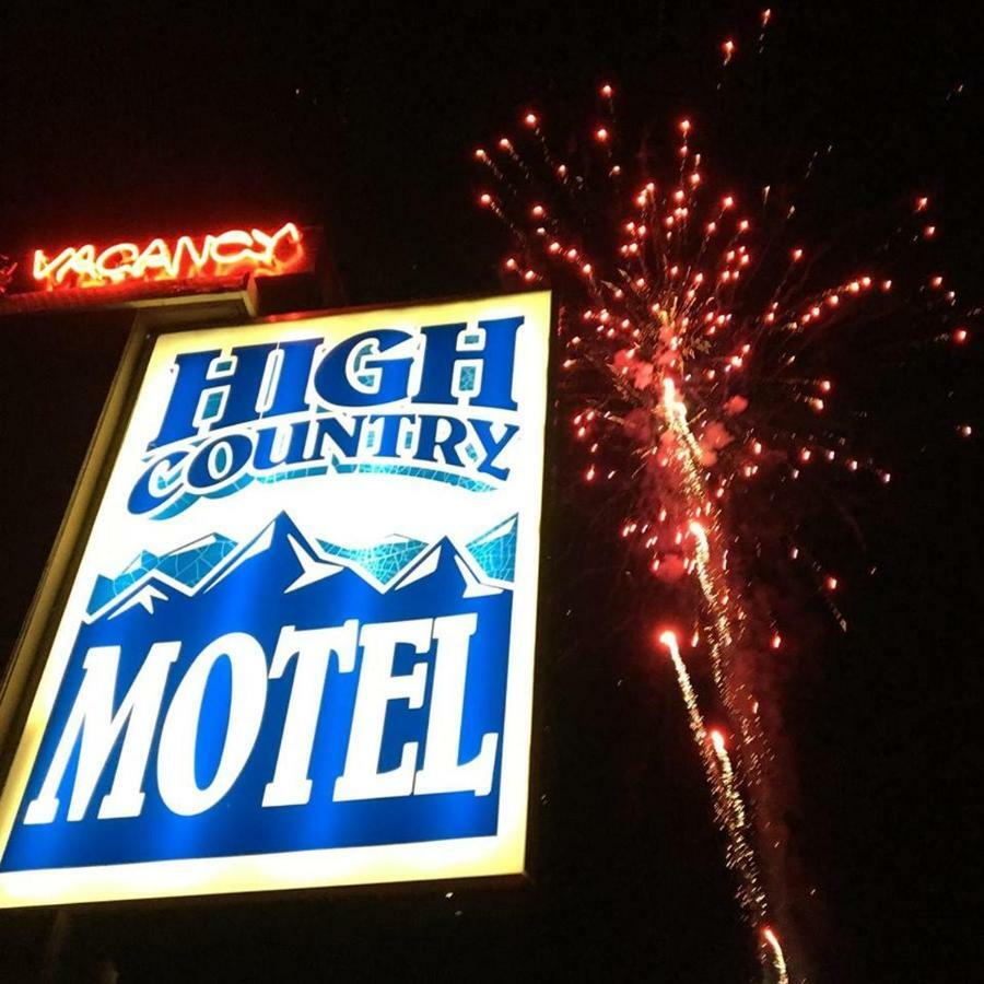 High Country Motel And Cabins Cooke City Bagian luar foto