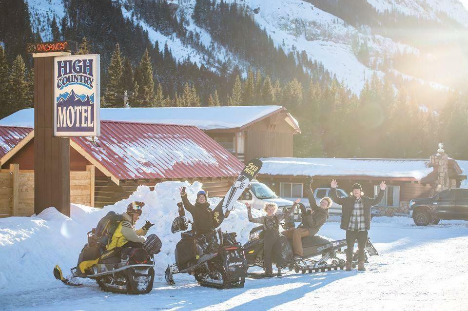 High Country Motel And Cabins Cooke City Bagian luar foto