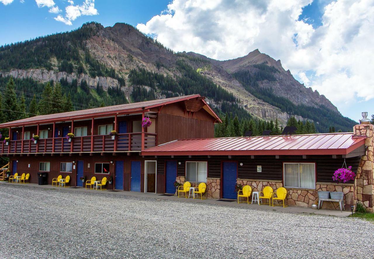 High Country Motel And Cabins Cooke City Bagian luar foto