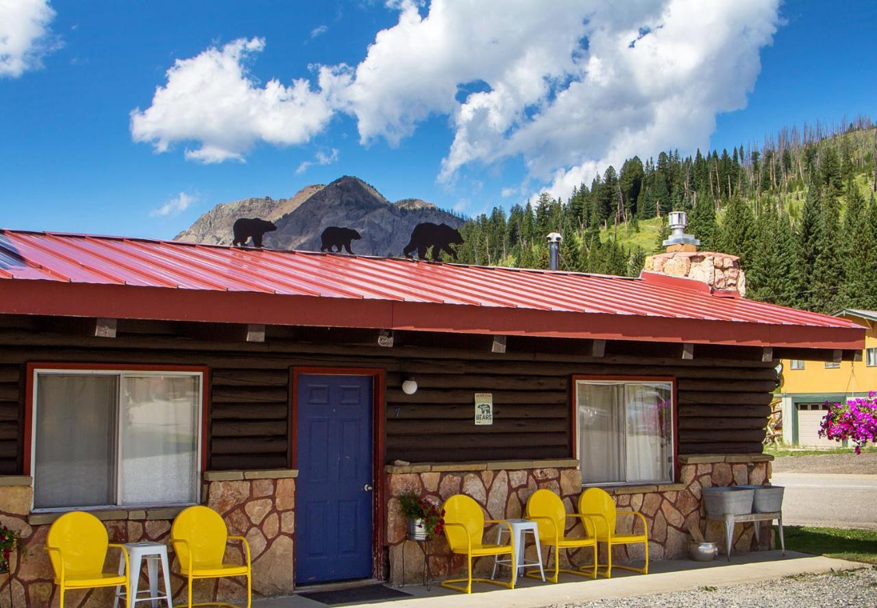 High Country Motel And Cabins Cooke City Bagian luar foto